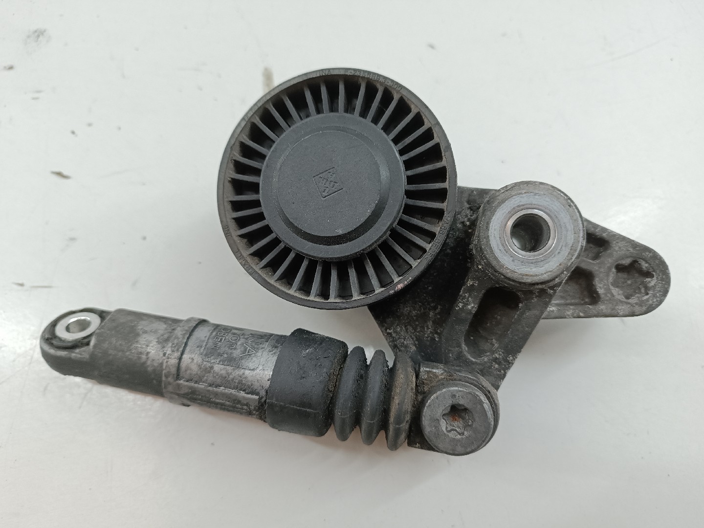 Rolo tensor, correia trapezoidal VOLKSWAGEN TOUAREG (7LA, 7L6, 7L7) | 02 - 13 Imagem-2
