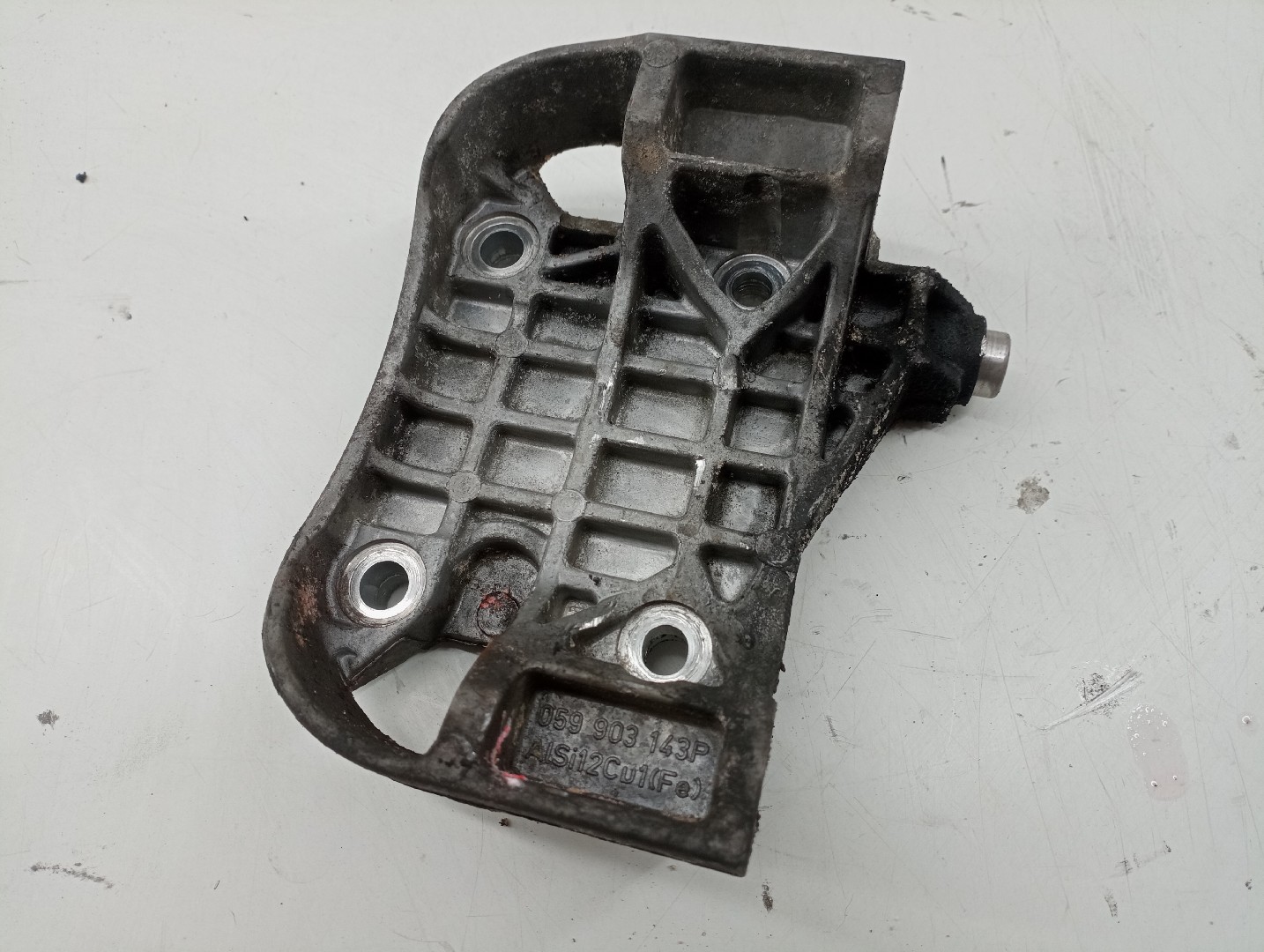 Suporte De Alternador VOLKSWAGEN TOUAREG (7LA, 7L6, 7L7) | 02 - 13