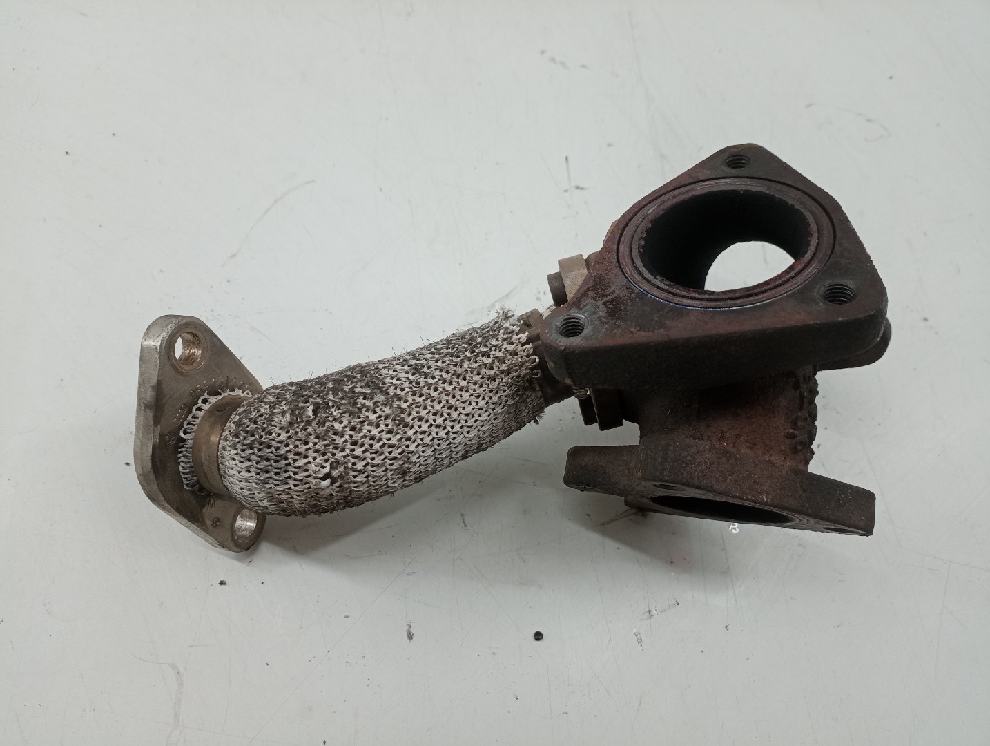 Tubo de EGR VOLKSWAGEN TOUAREG (7LA, 7L6, 7L7) | 02 - 13