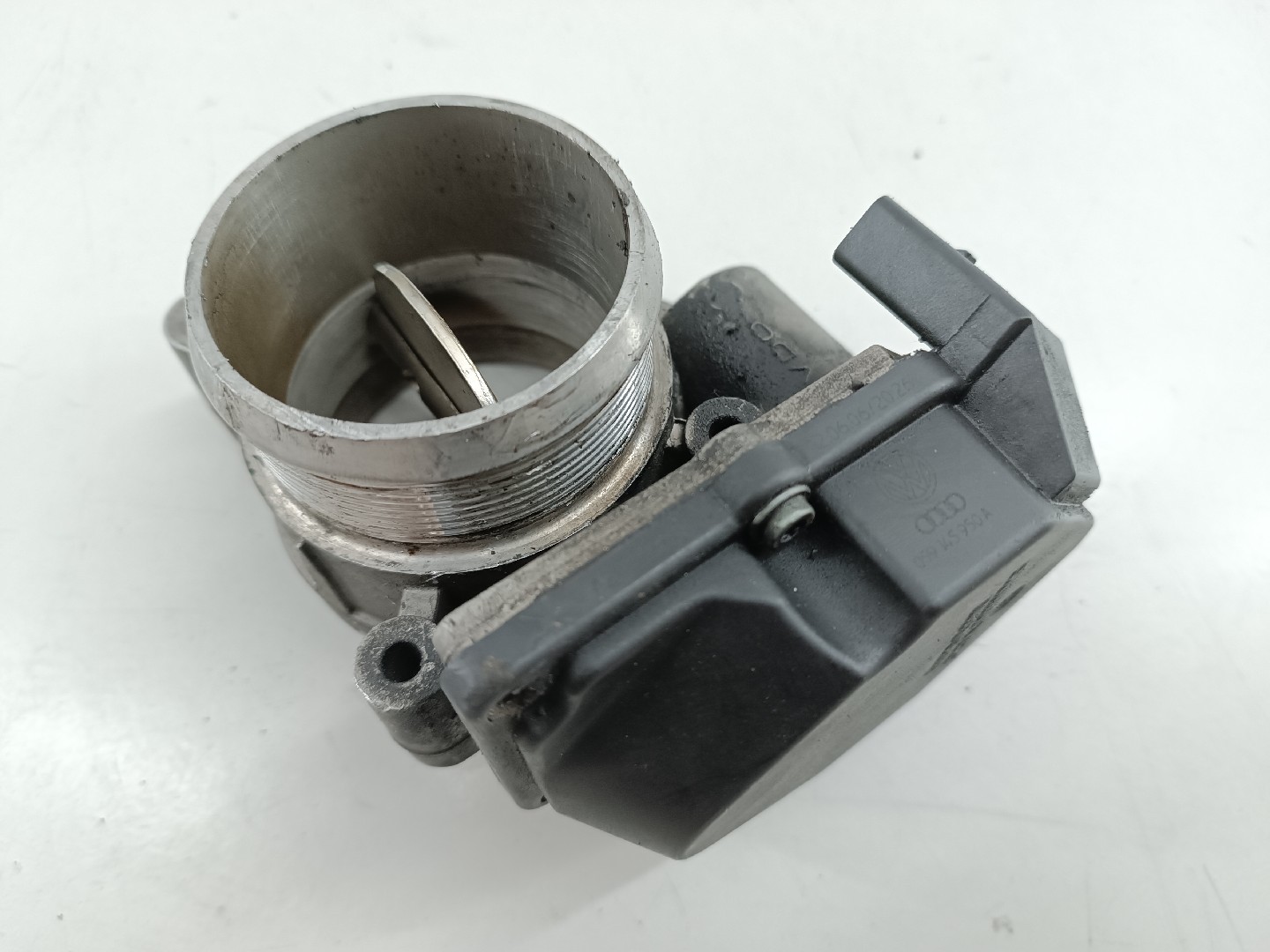 Borboleta de admissão VOLKSWAGEN TOUAREG (7LA, 7L6, 7L7) | 02 - 13