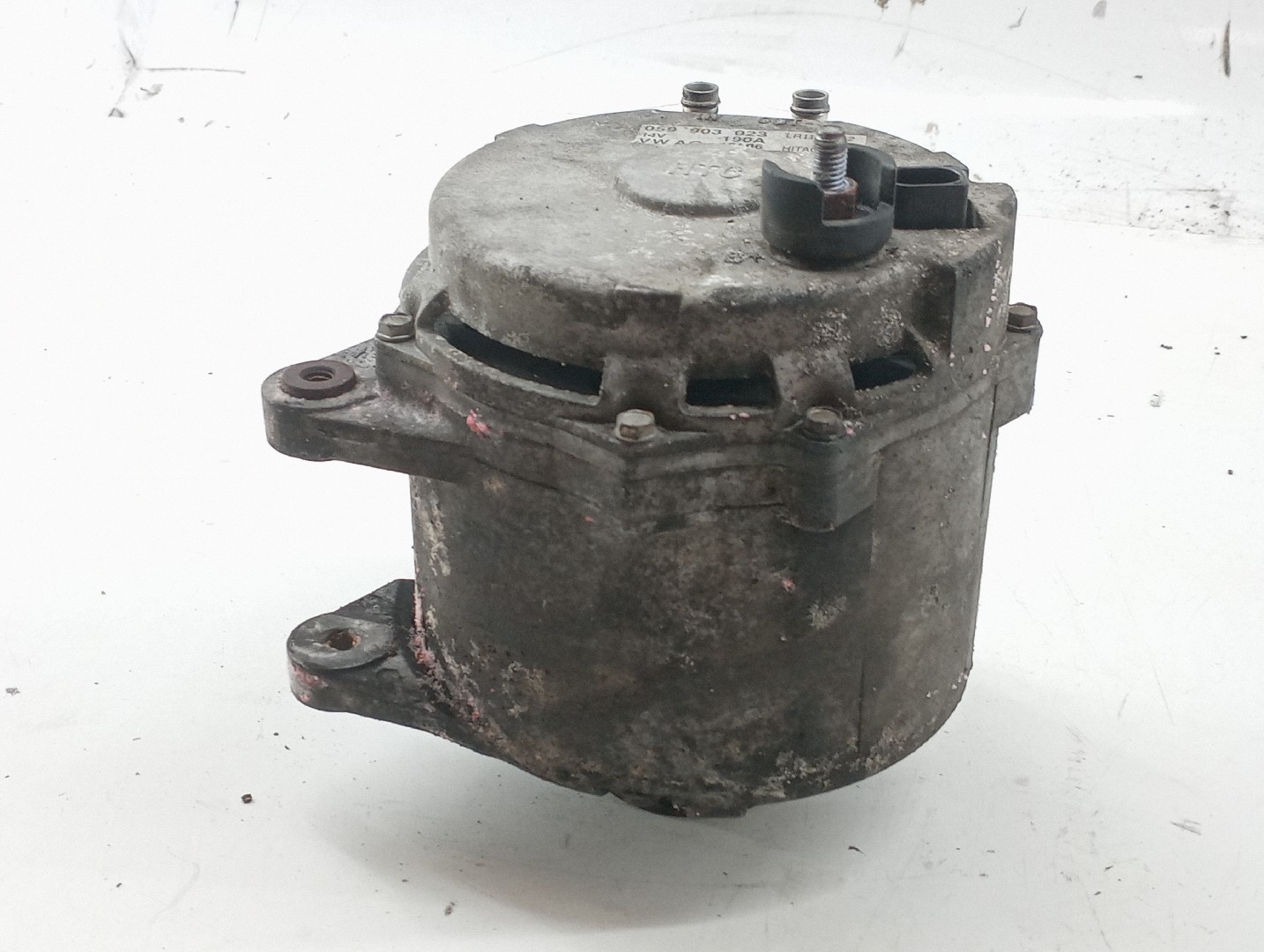 Alternador VOLKSWAGEN TOUAREG (7LA, 7L6, 7L7) | 02 - 13 Imagem-1