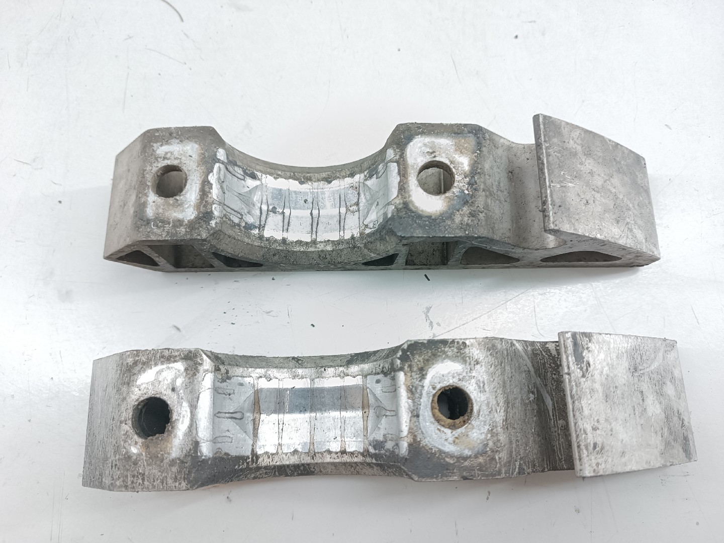 Suporte da Barra Estabilizadora VOLKSWAGEN TOUAREG (7LA, 7L6, 7L7) | 02 - 13 Imagem-2