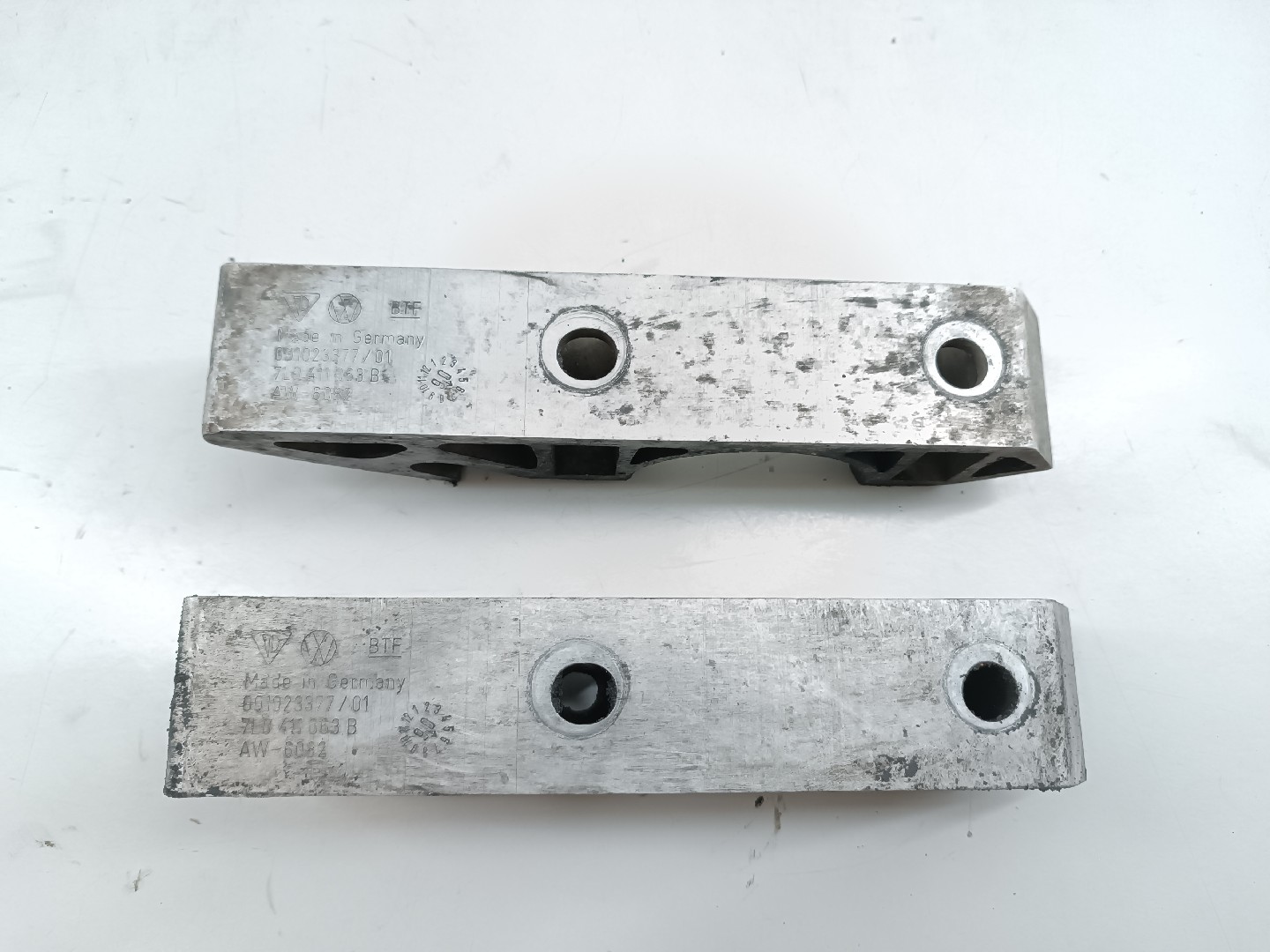 Suporte da Barra Estabilizadora VOLKSWAGEN TOUAREG (7LA, 7L6, 7L7) | 02 - 13