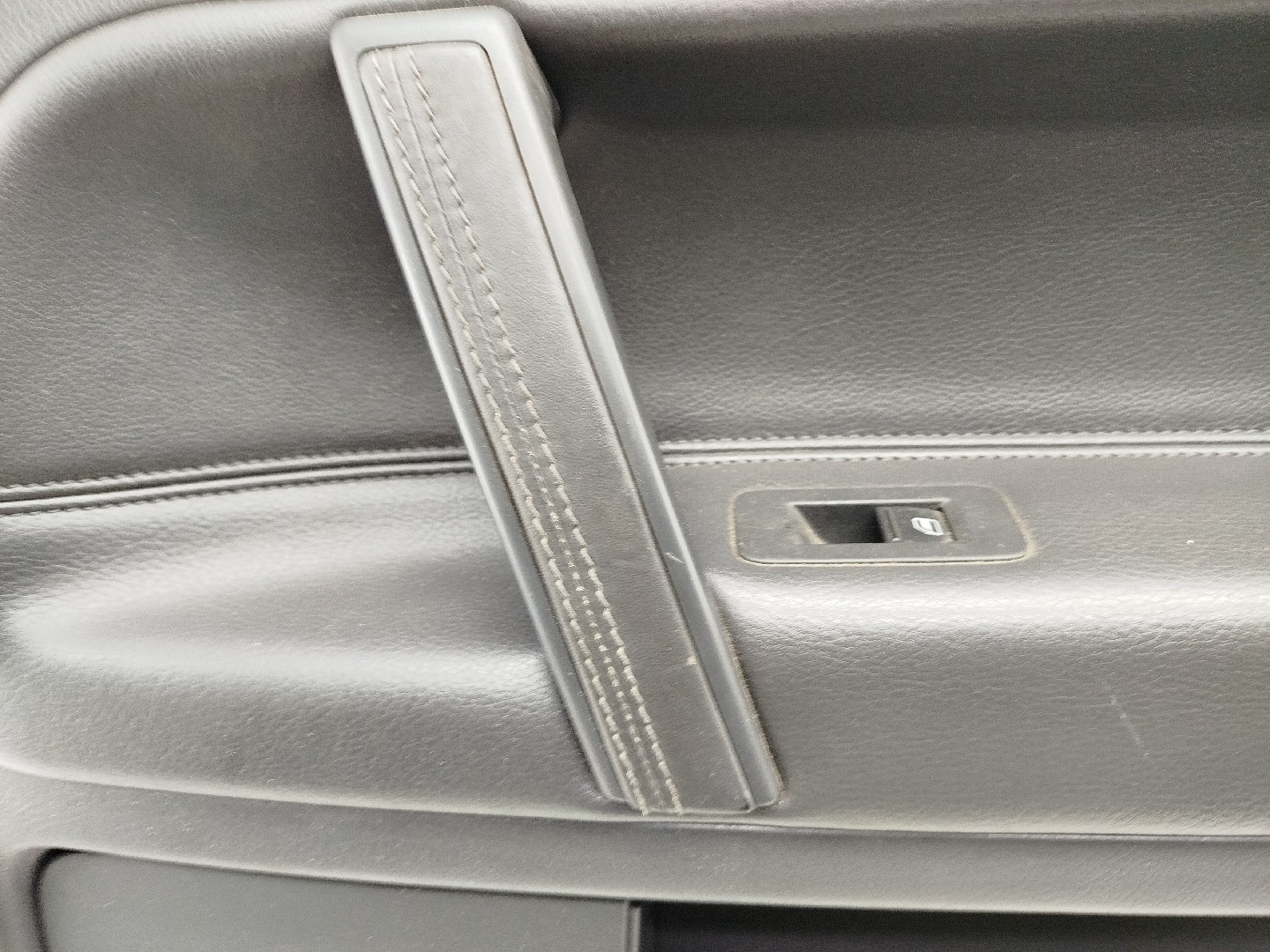 Quartela de porta trás direita VOLKSWAGEN TOUAREG (7LA, 7L6, 7L7) | 02 - 13 Imagem-1
