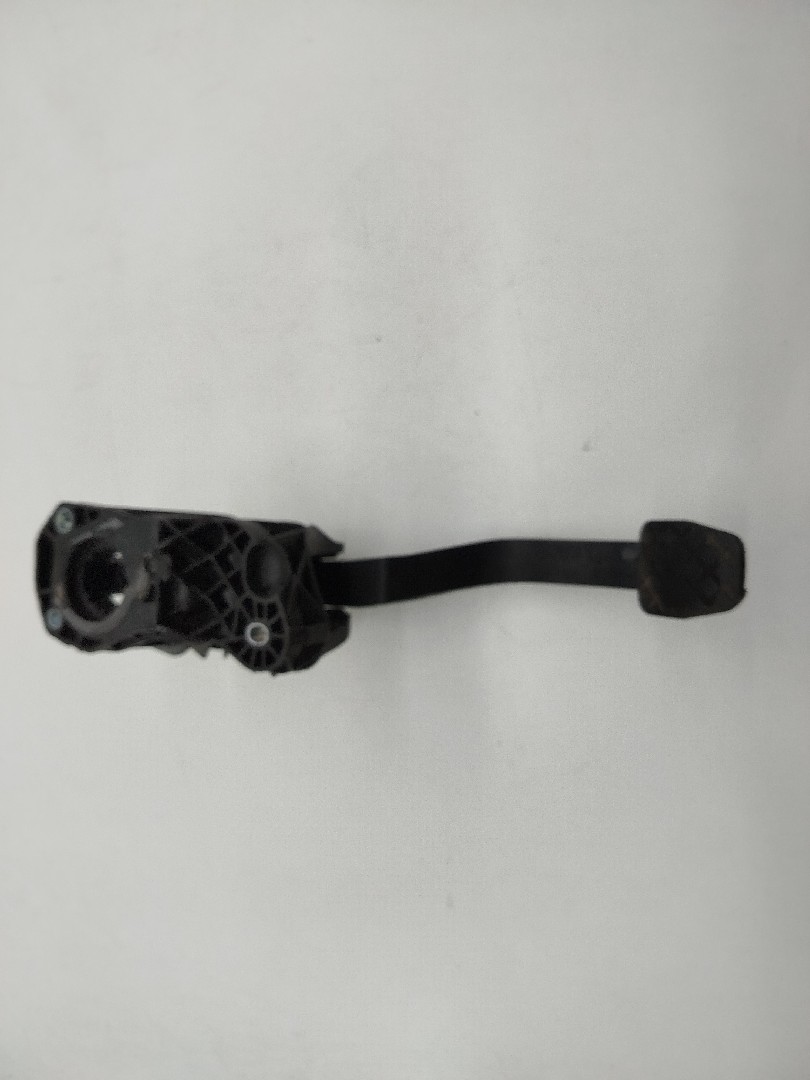 Pedal de embraiagem VOLKSWAGEN PASSAT (3C2) | 05 - 10