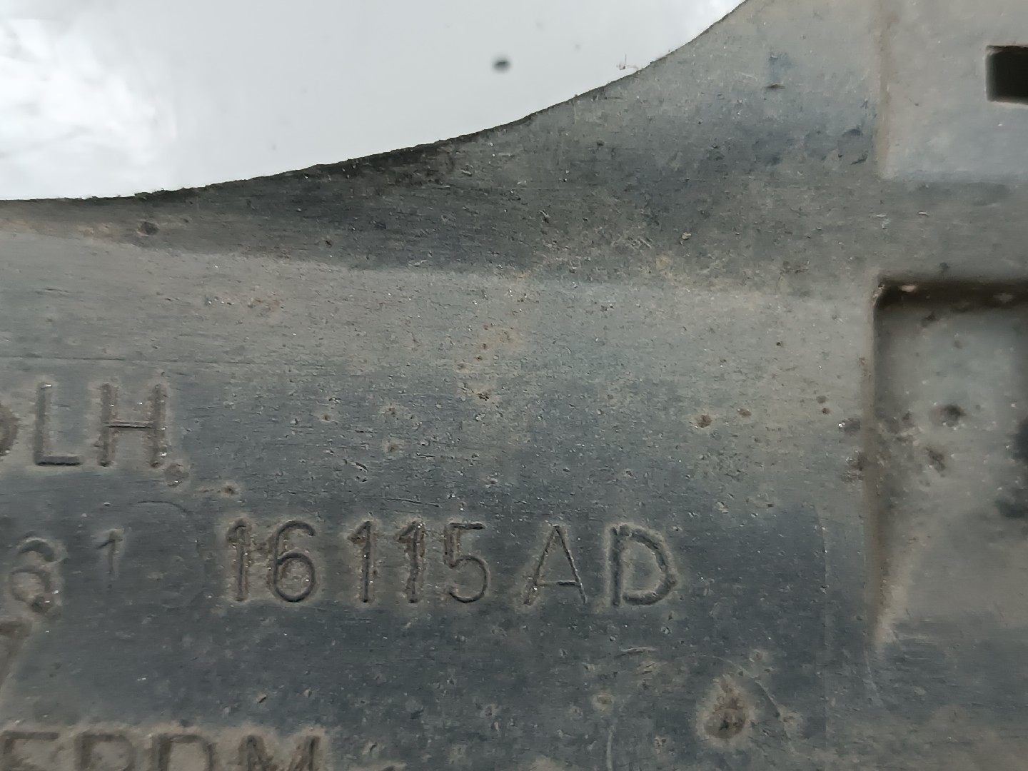 Cava de Roda Frente Esquerda FORD FIESTA IV (JA_, JB_) | 95 - 02 Imagem-1