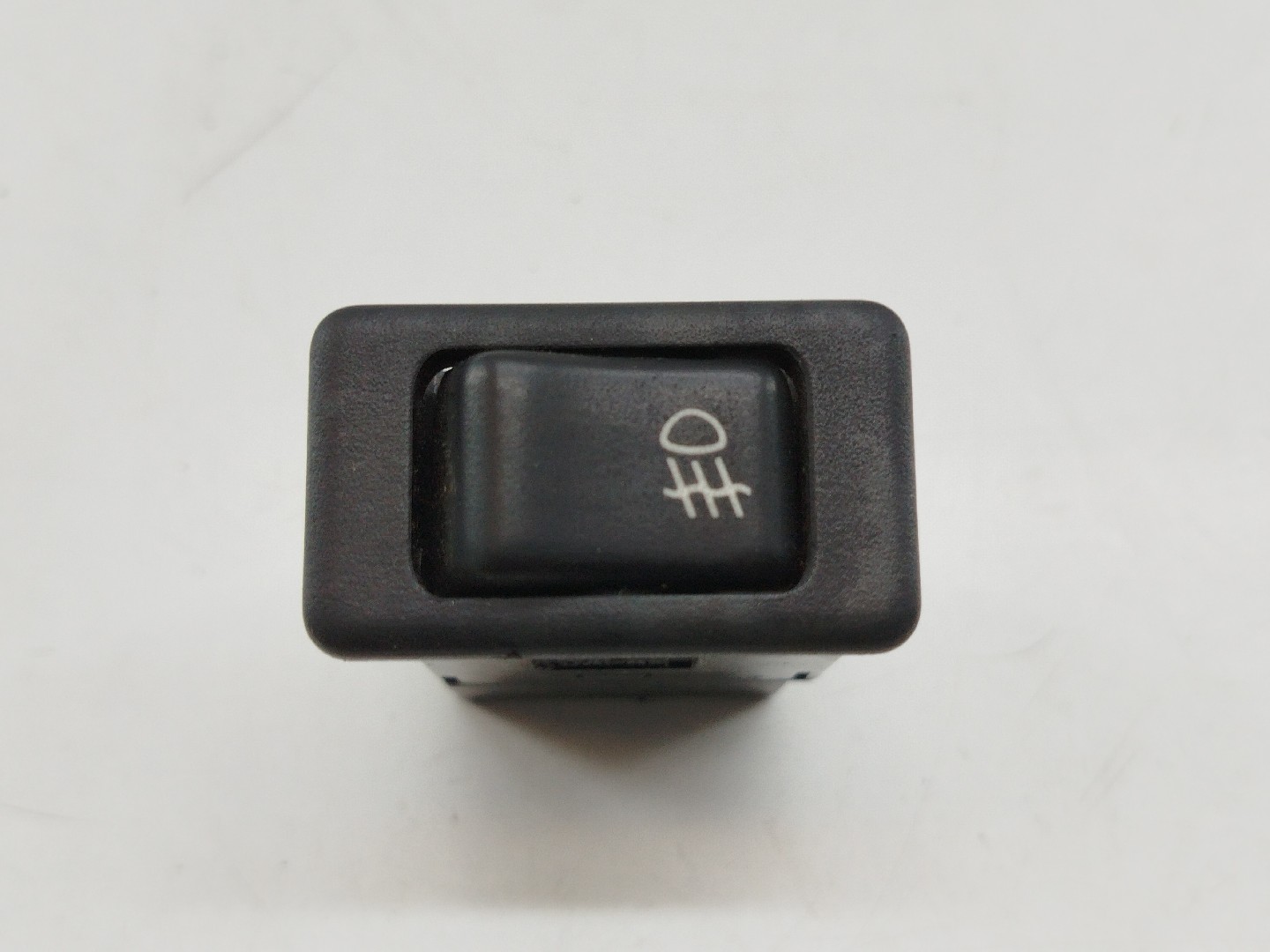 Botão de luz de nevoeiro NISSAN SUNNY III (N14) | 90 - 96