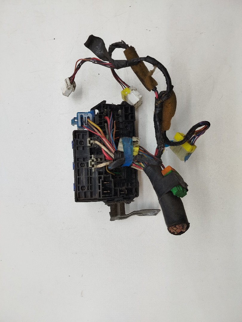 Placa de suporte de fusíveis NISSAN SUNNY III (N14) | 90 - 96 Imagem-3