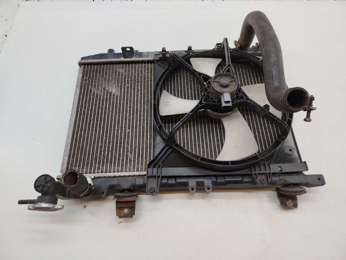 Radiador da Água NISSAN SUNNY III (N14) | 90 - 96 Imagem-3