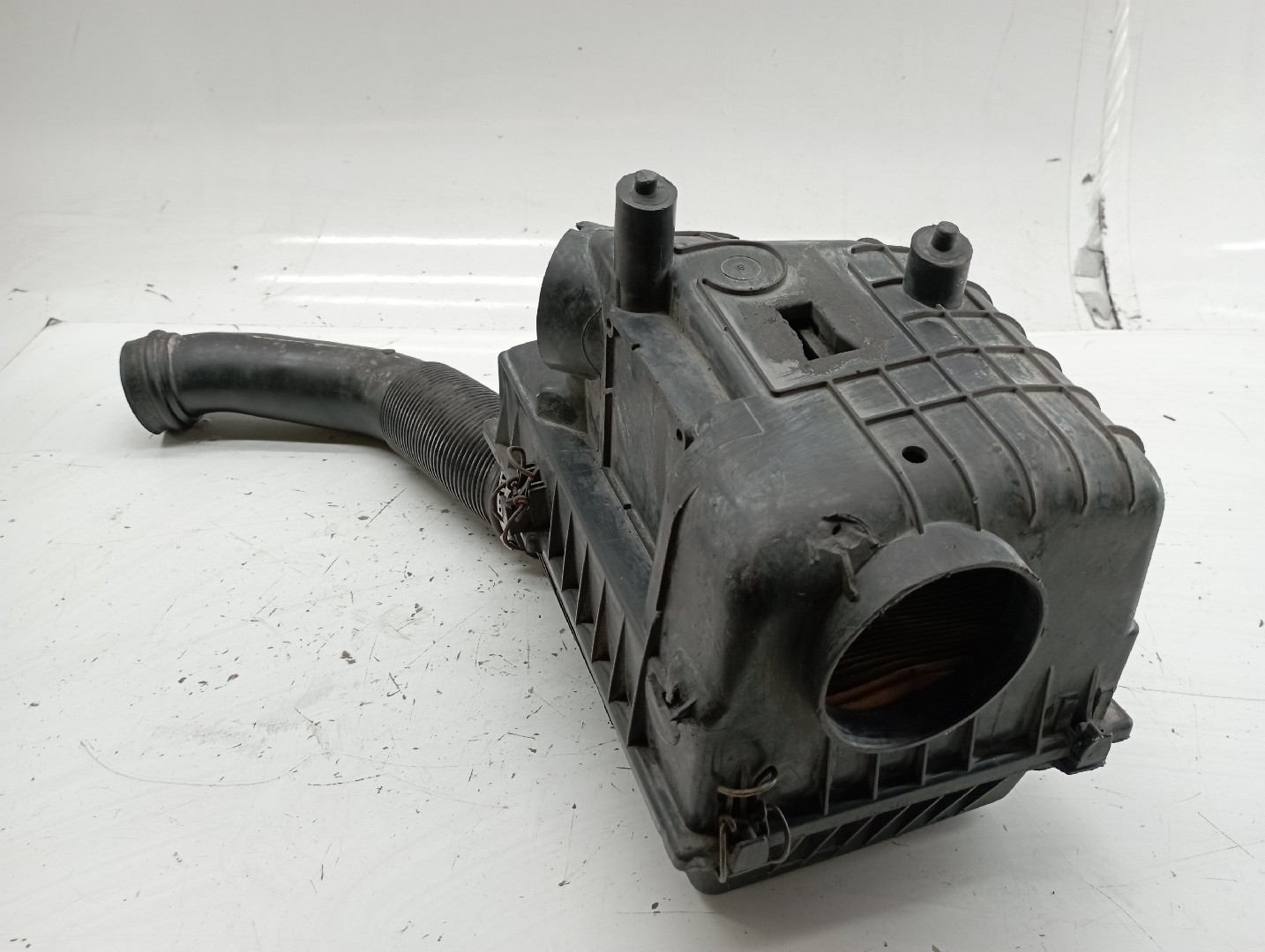 Caixa de filtro de ar com tubo de ar SEAT IBIZA II (6K1) | 93 - 02 Imagem-1