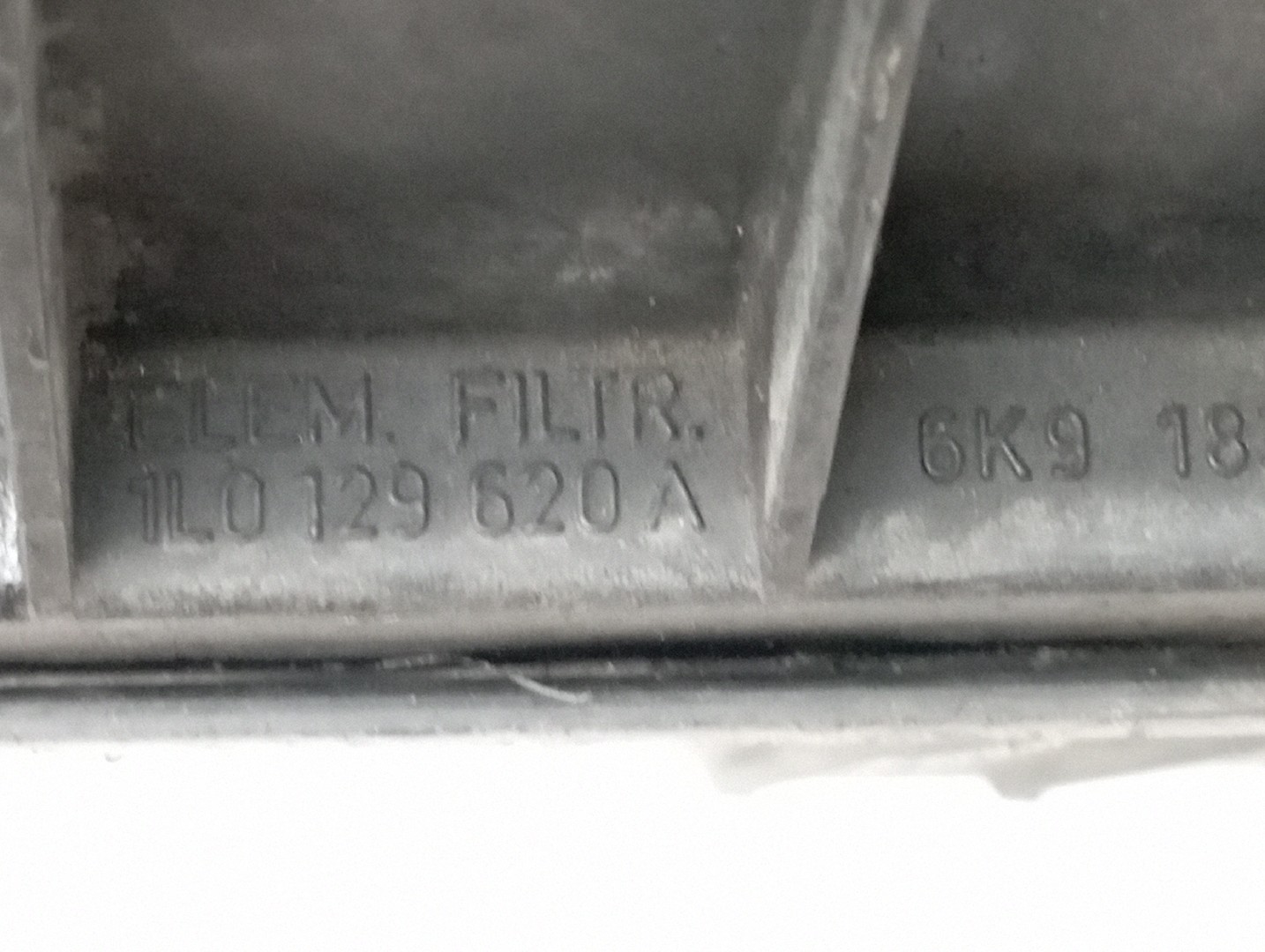 Caixa de filtro de ar com tubo de ar SEAT IBIZA II (6K1) | 93 - 02 Imagem-4