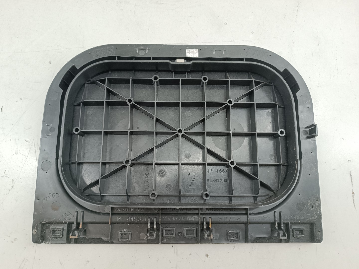 Painel / Tampa inferior esquerda RENAULT MEGANE Scenic (JA0/1_) | 96 - 01