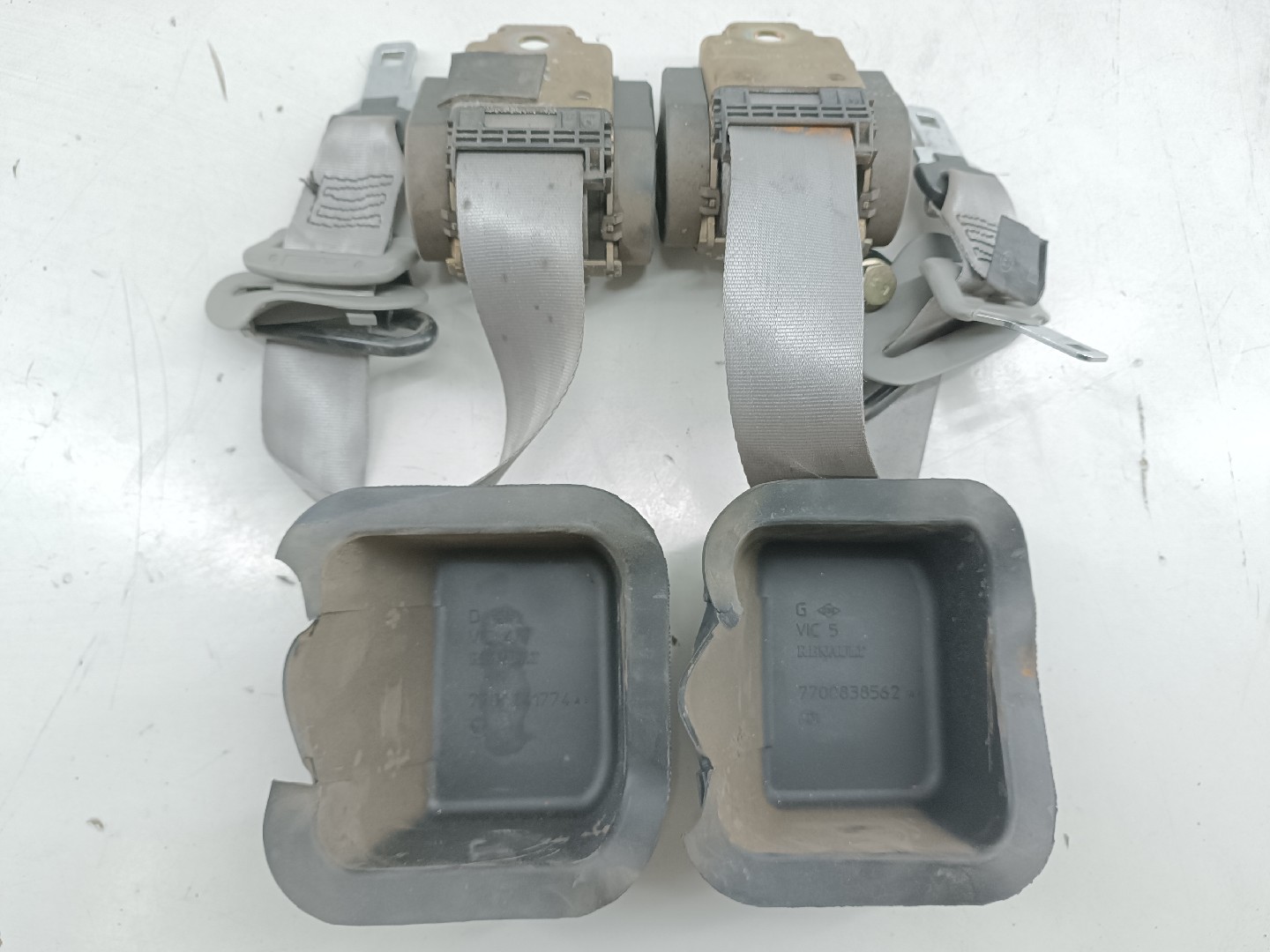 Pré-Tensores / Cintos RENAULT MEGANE Scenic (JA0/1_) | 96 - 01