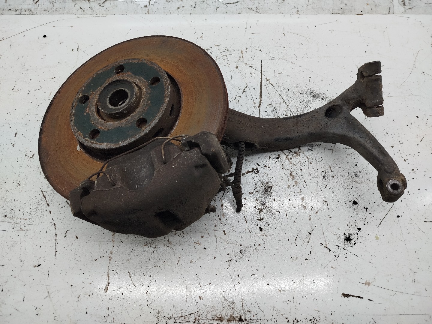 Manga de eixo frente esquerda AUDI A4 (8D2, B5) | 94 - 01 Imagem-3