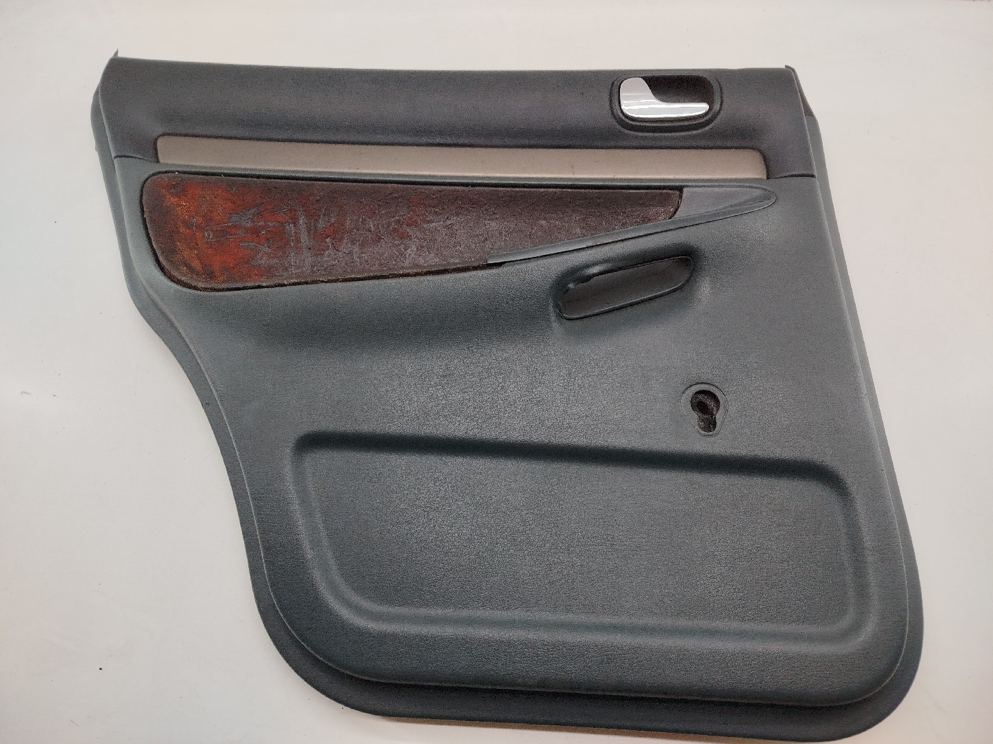Quartela de porta trás esquerda AUDI A4 (8D2, B5) | 94 - 01