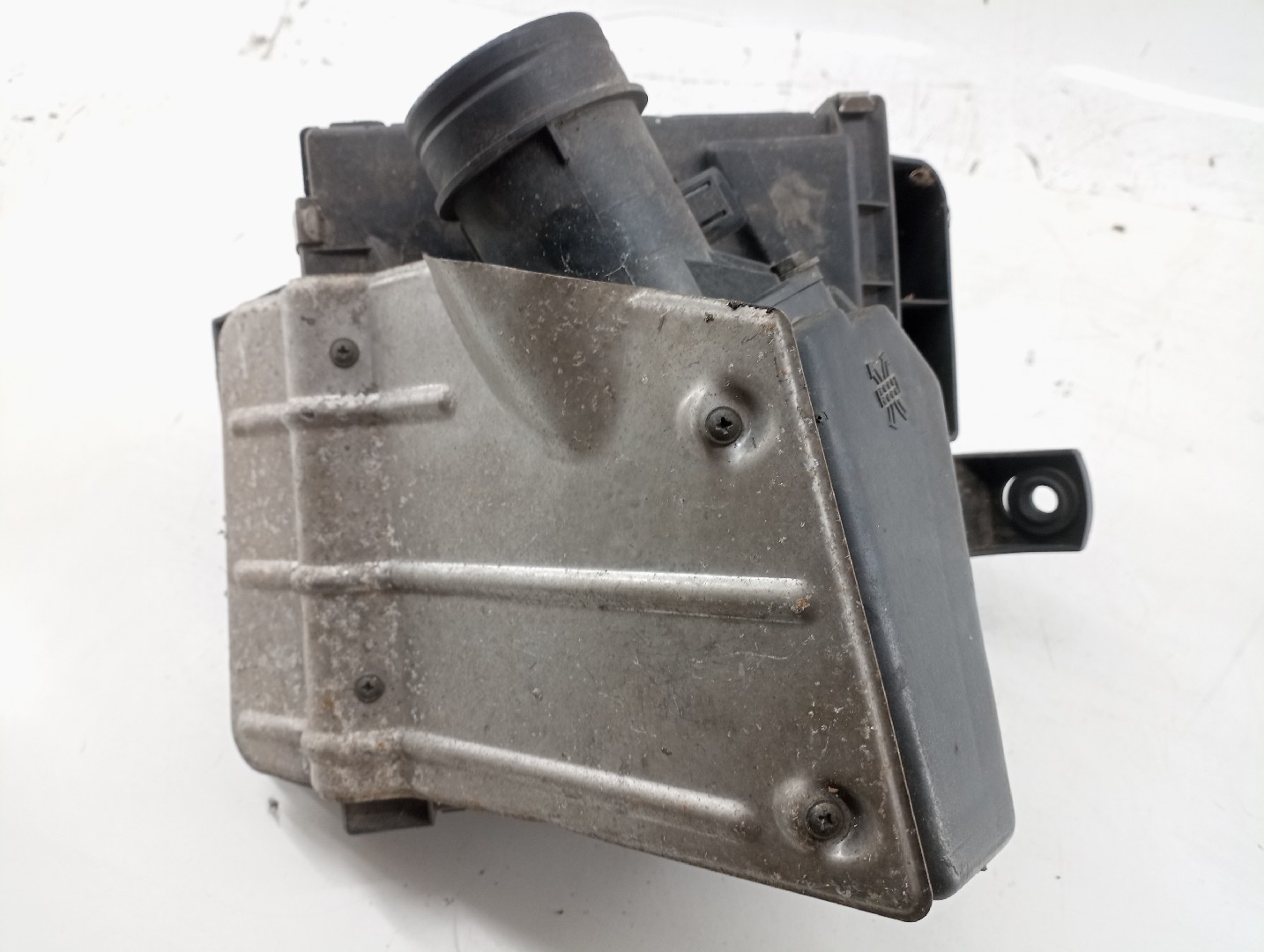 Caixa de filtro de ar AUDI A4 Avant (8D5, B5) | 94 - 02 Imagem-3