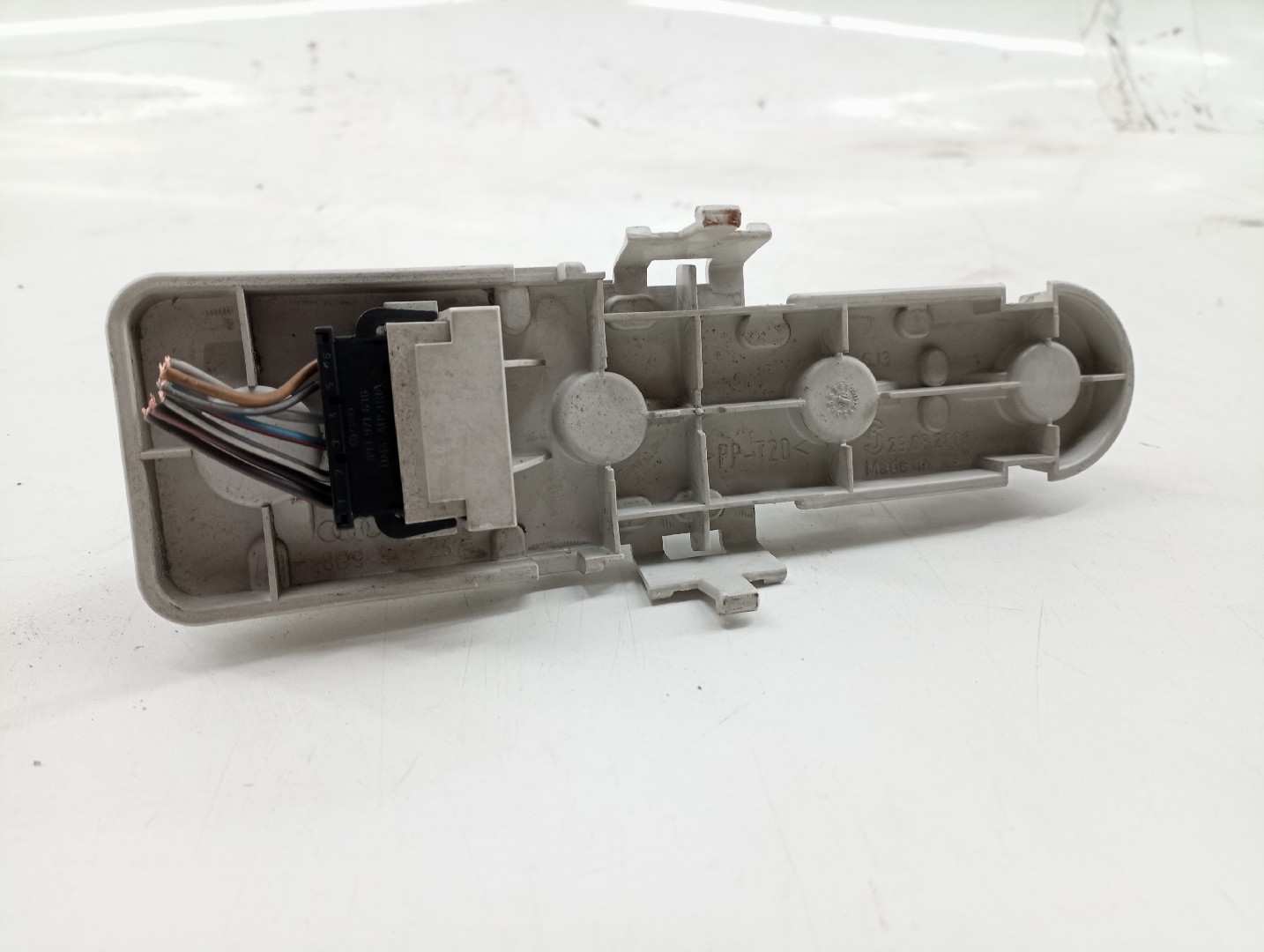 Suporte de Lampadas AUDI A4 Avant (8D5, B5) | 94 - 02 Imagem-1