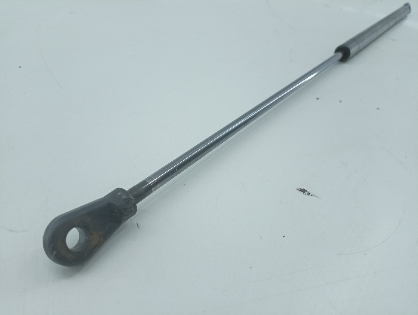 Amortecedores do capô AUDI A4 (8D2, B5) | 94 - 01 Imagem-2