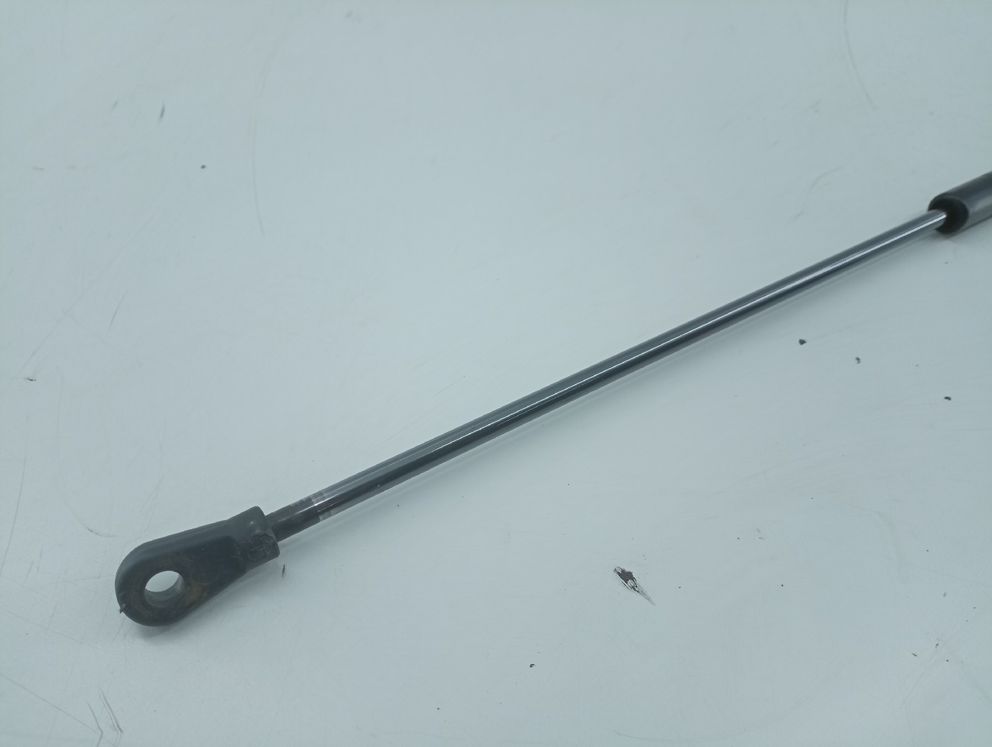 Amortecedores do capô AUDI A4 (8D2, B5) | 94 - 01 Imagem-3