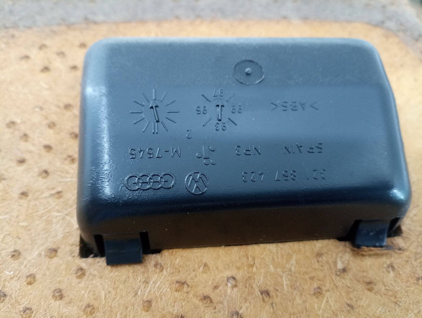 Quartela de porta trás direita SEAT IBIZA II (6K1) | 93 - 02 Imagem-2