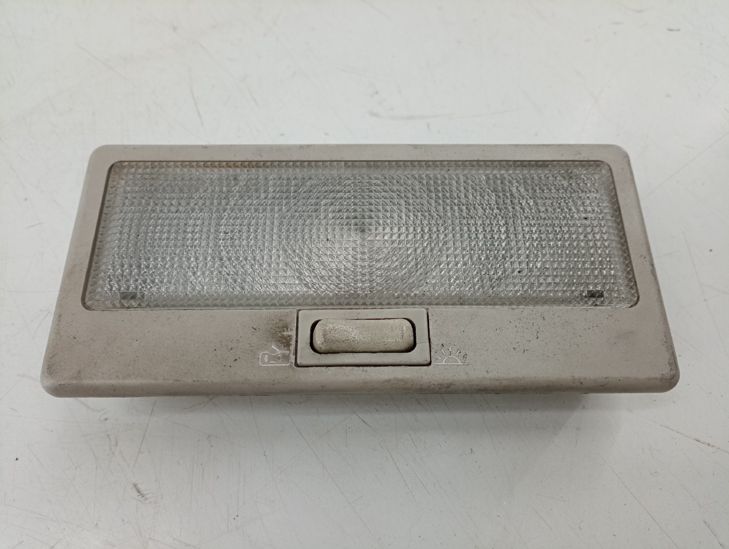 Luz de cortesia SEAT IBIZA II (6K1) | 93 - 02 Imagem-2