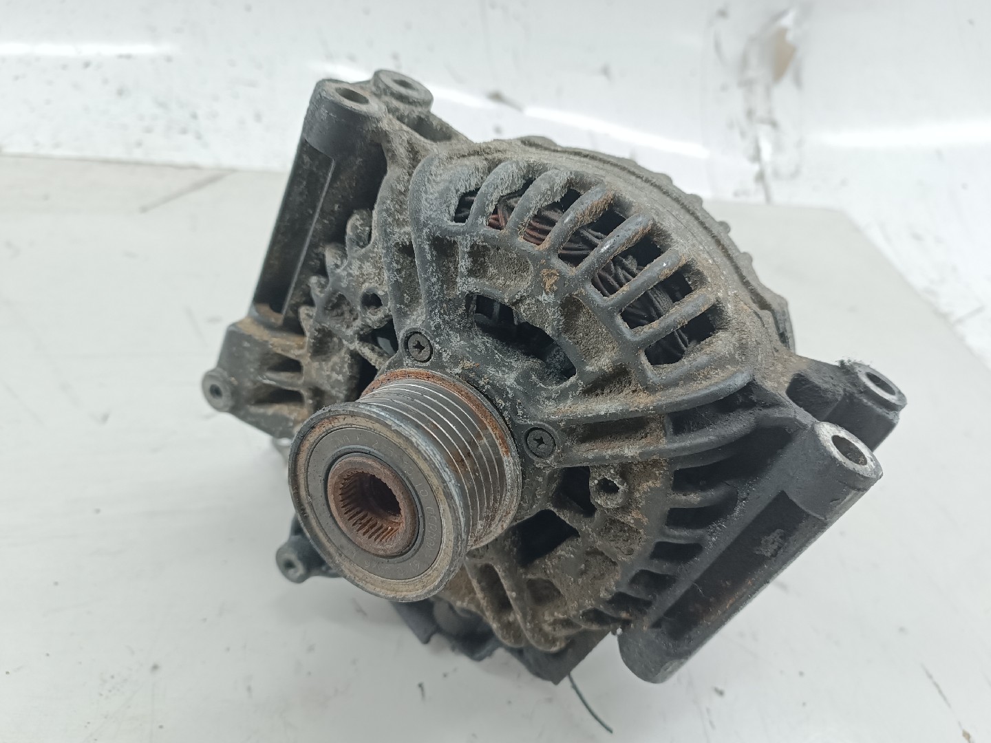 Alternador MERCEDES-BENZ C-CLASS (W203) | 00 - 07 Imagem-4