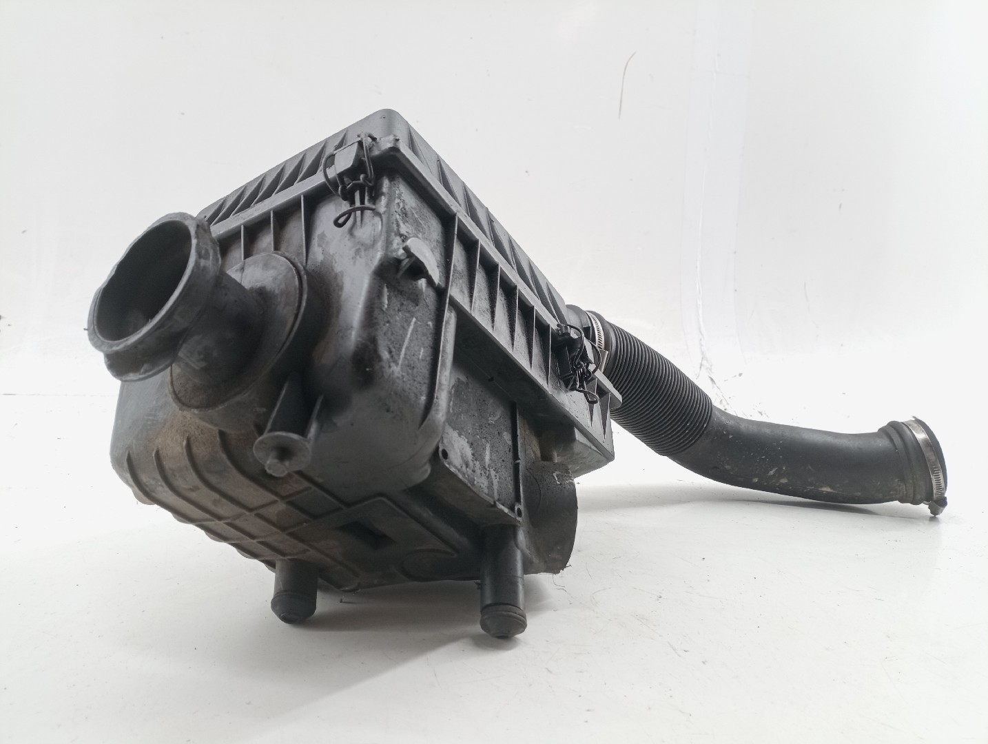 Caixa de filtro de ar com tubo de ar SEAT IBIZA II (6K1) | 93 - 02 Imagem-3