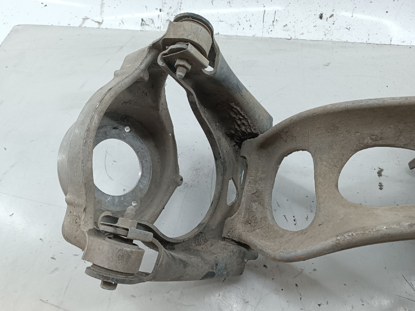 Manga de Eixo Frente Esquerda PEUGEOT 407 SW (6E_) | 04 - 11 Imagem-6