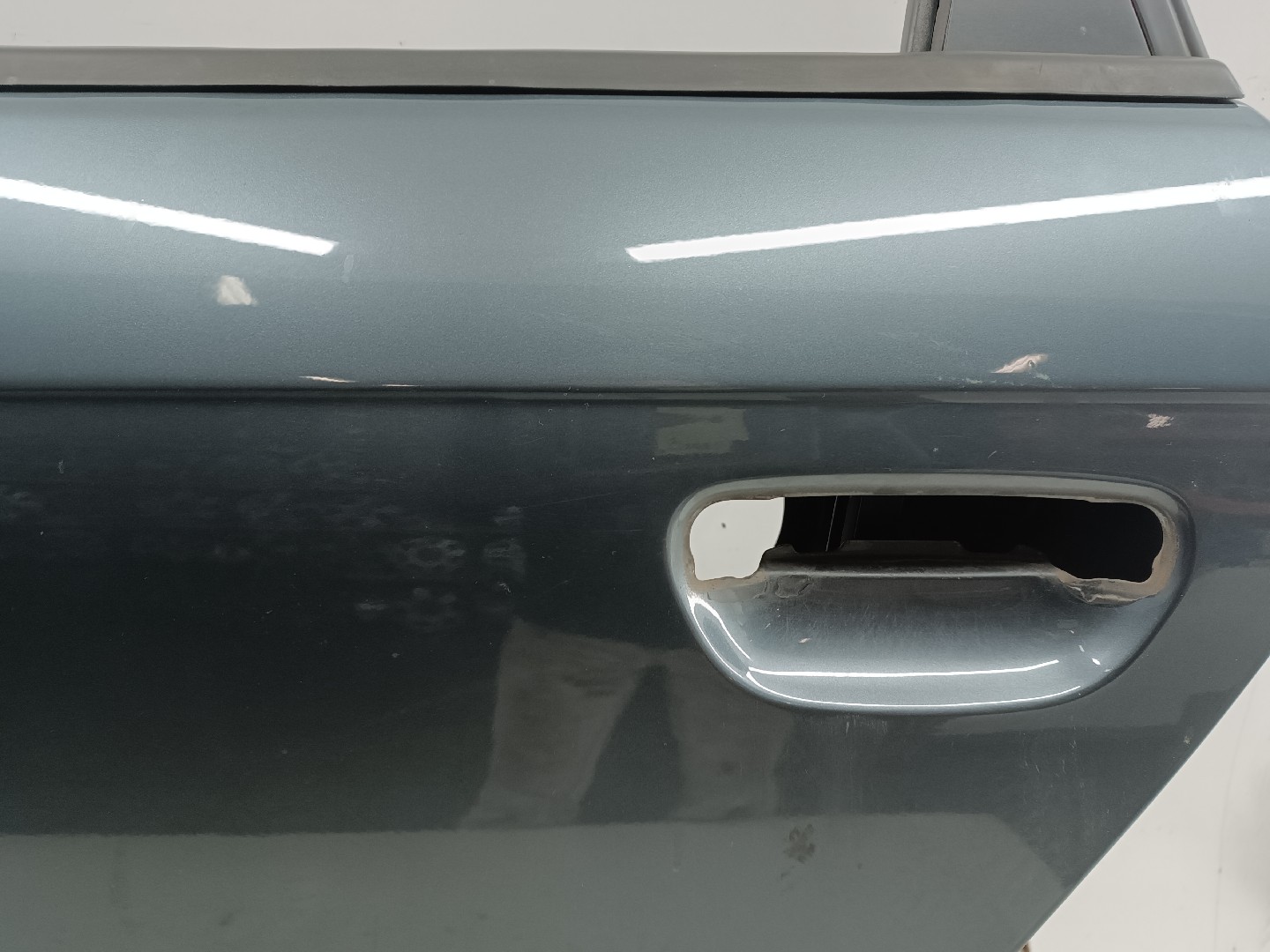 Puerta Trasera Izq AUDI A3 Sportback (8PA) | 04 - 15