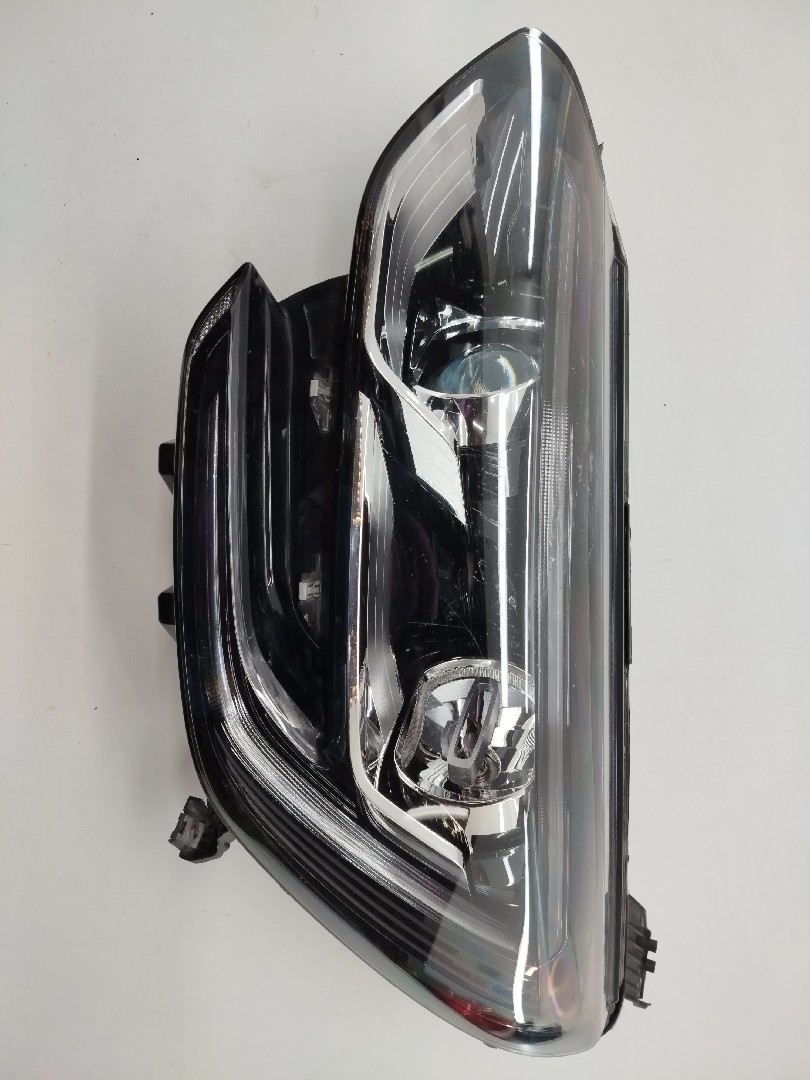Ótica Esquerda RENAULT MEGANE IV Hatchback (B9A/M/N_) | 15 -  Imagem-9
