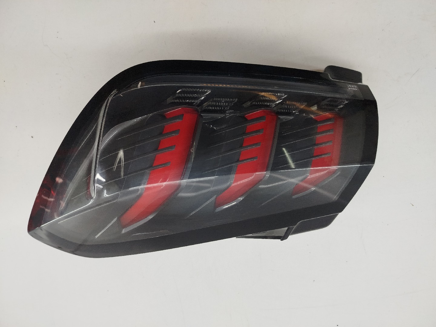 Farolim Stop Direito PEUGEOT 208 II (UB_, UP_, UW_, UJ_) | 19 - 