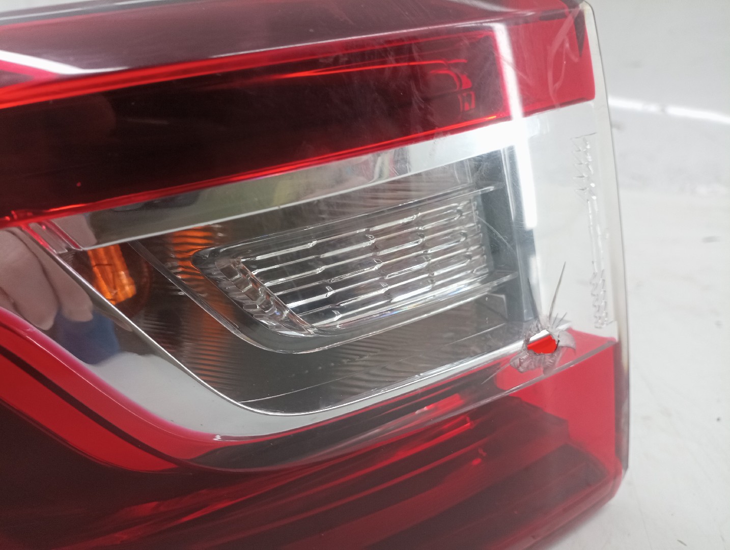 Farolim Stop Esquerdo RENAULT MEGANE IV Sporter (K9A/M/N_) | 16 -  Imagem-2