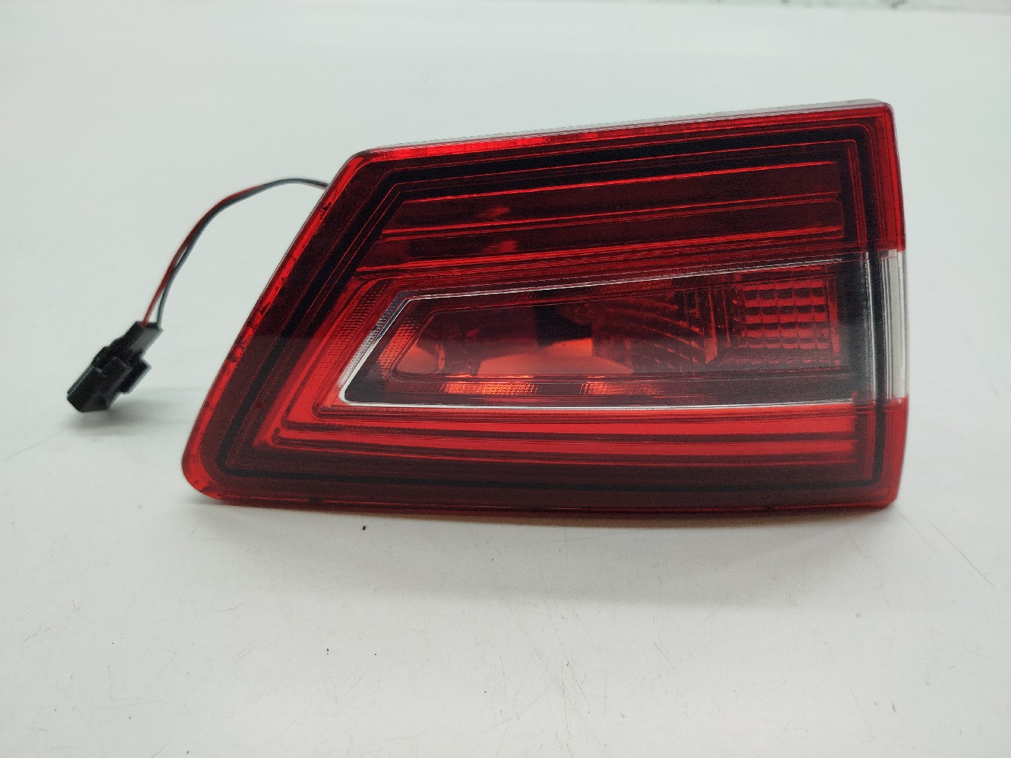 Farolim da Mala Esquerdo RENAULT CLIO IV (BH_) | 12 - 