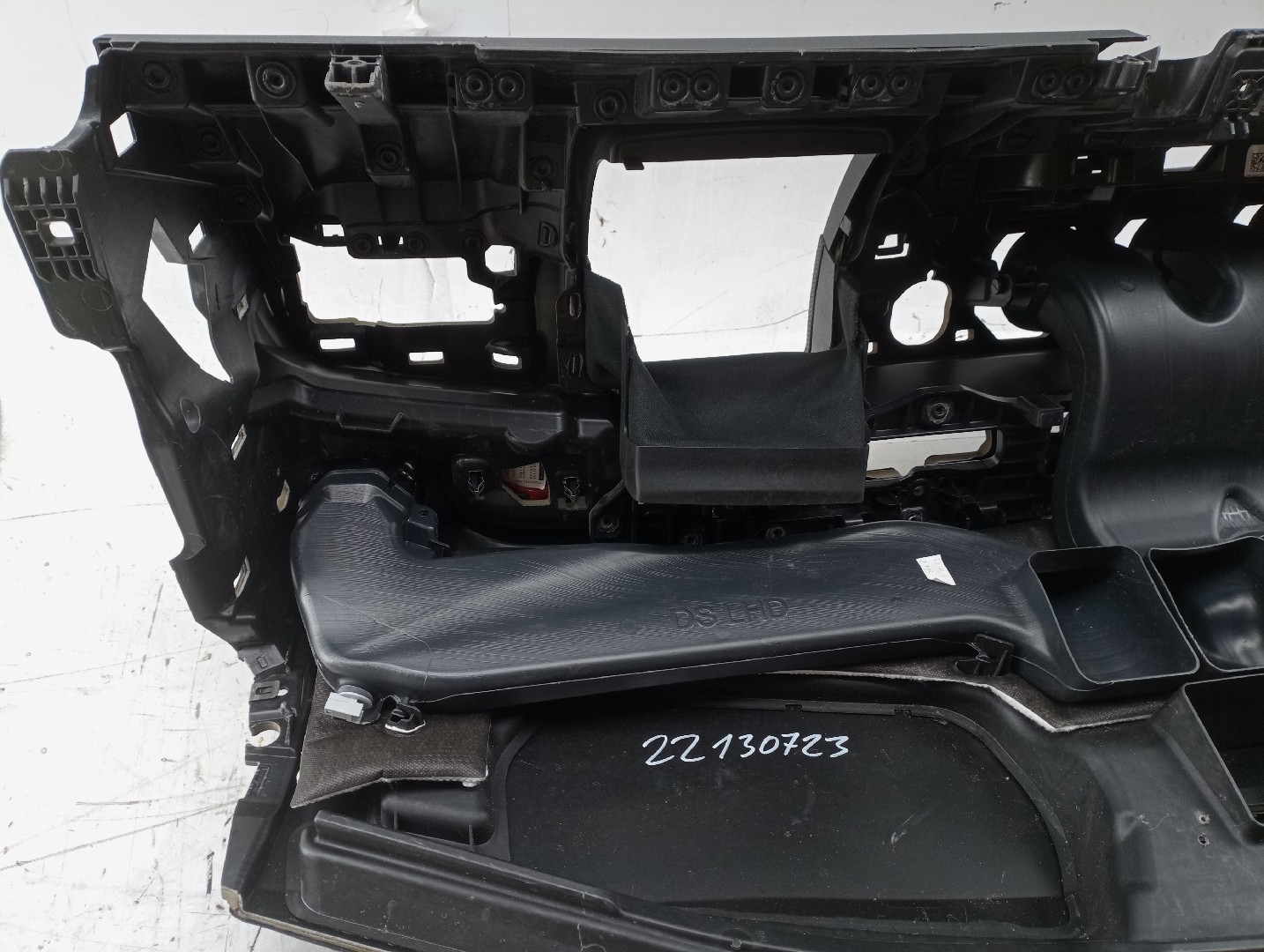 Tablero de instrumentos MERCEDES-BENZ A-CLASS (W177) | 18 -  Imagem-5