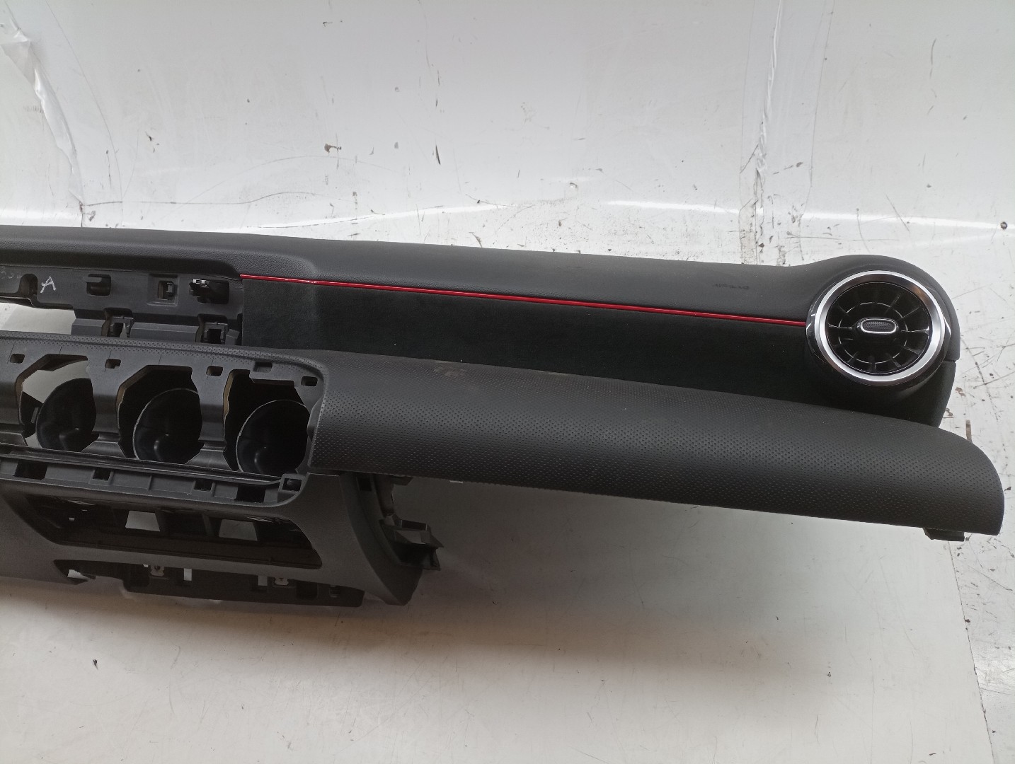 Tablero de instrumentos MERCEDES-BENZ A-CLASS (W177) | 18 -  Imagem-10