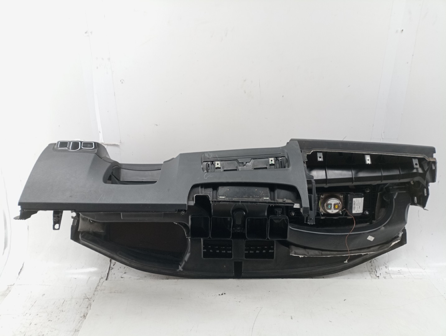 Tablier com airbag de passageiro MERCEDES-BENZ CLA (C118) | 19 - 