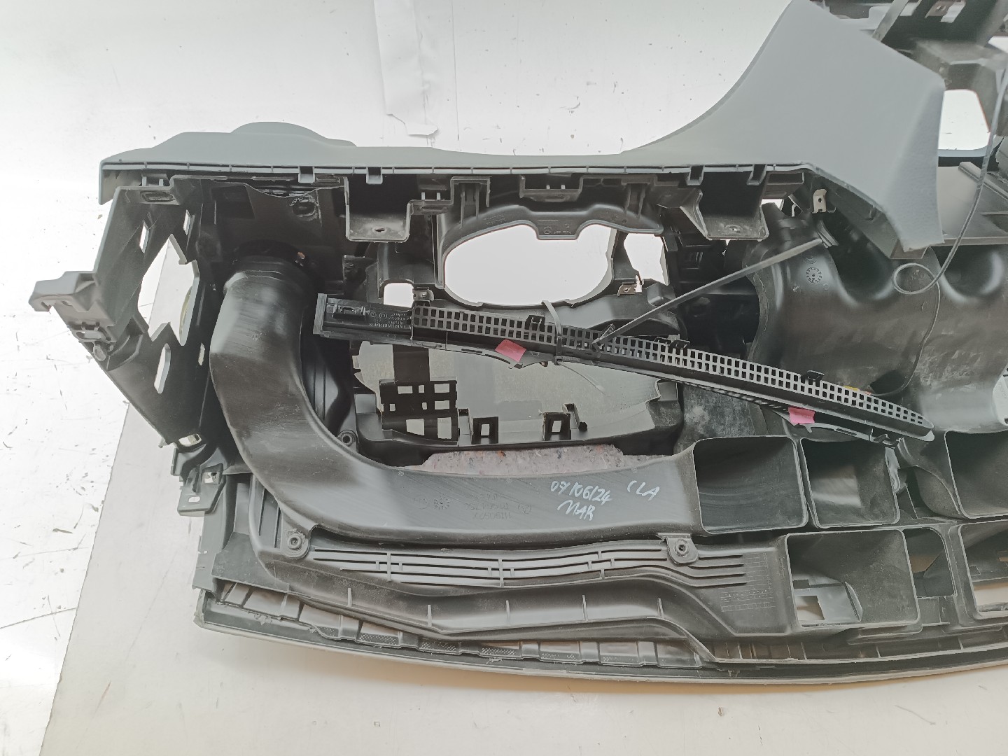 Dashboard MERCEDES-BENZ A-CLASS (W176) | 12 - 18 Imagem-3