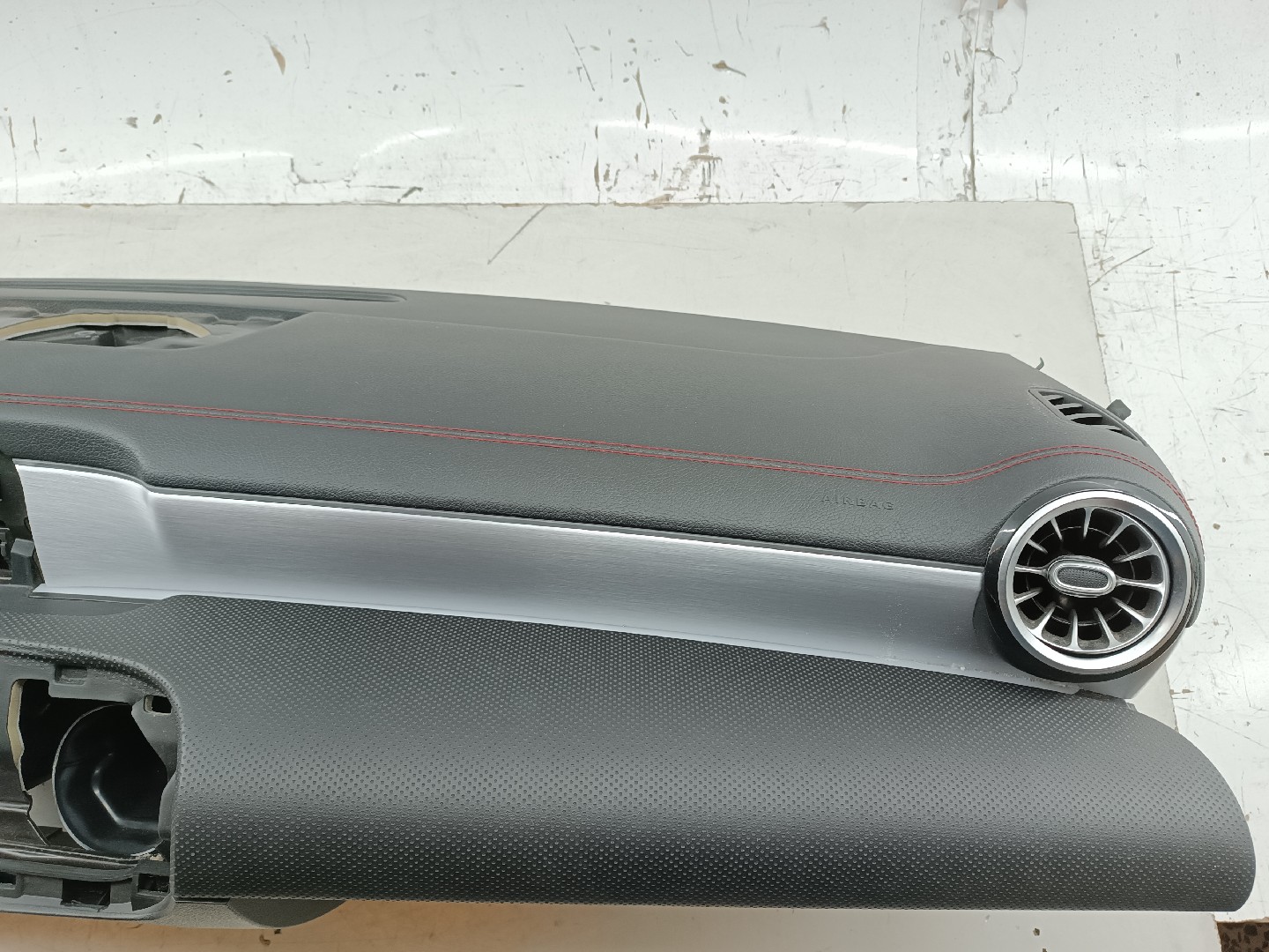 Tablier com airbag de passageiro MERCEDES-BENZ A-CLASS (W177) | 18 -  Imagem-10