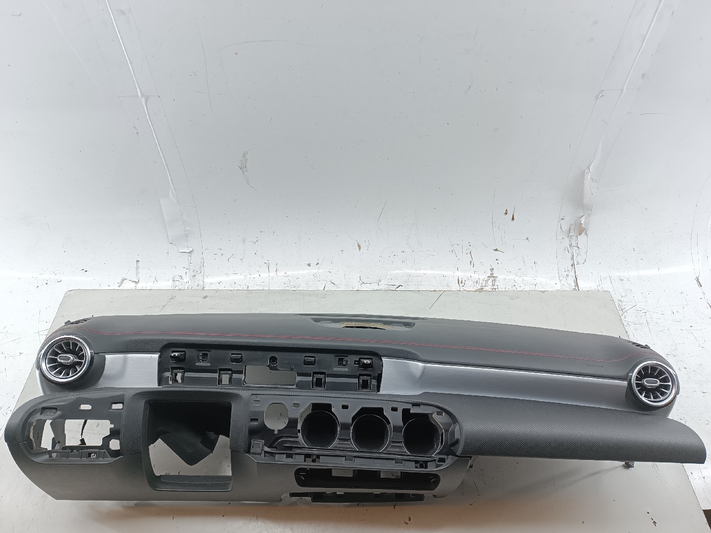 Tablier com airbag de passageiro MERCEDES-BENZ A-CLASS (W177) | 18 -  Imagem-14
