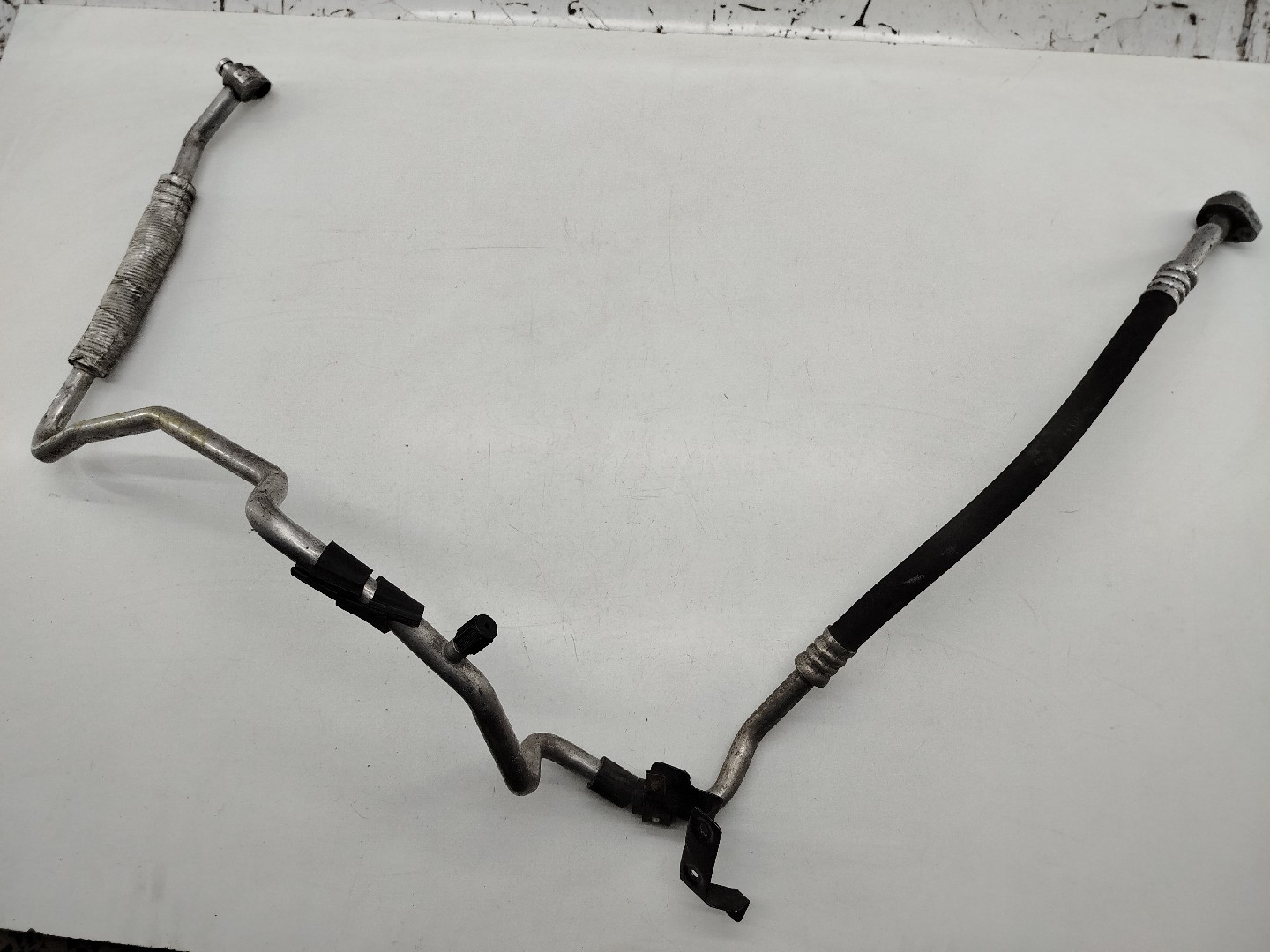 Tubo de Ar condicionado VOLKSWAGEN GOLF VI (5K1) | 08 - 14 Imagem-4