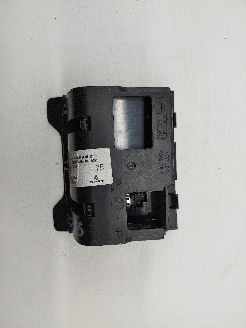 Cinzeiro MERCEDES-BENZ C-CLASS T-Model (S205) | 14 -  Imagem-2