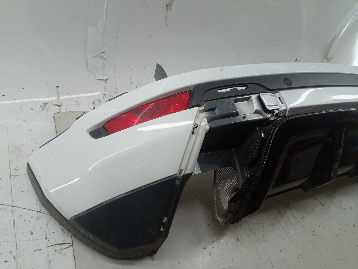 Para Choques Traseiro Com Sensores LAND ROVER RANGE ROVER EVOQUE (L538) | 11 -  Imagem-1