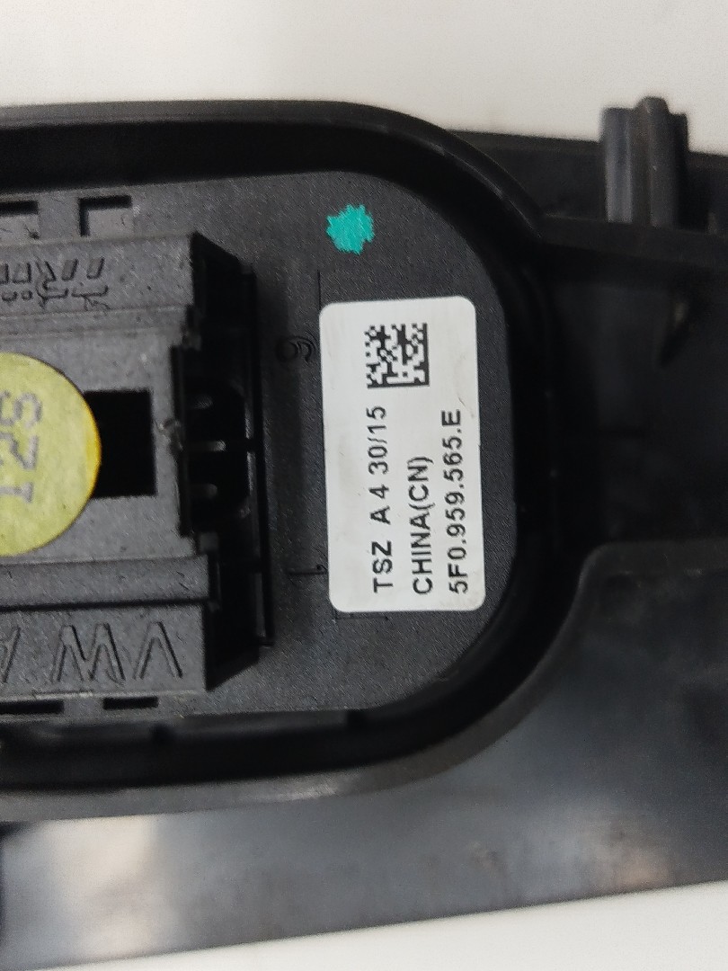 Comutador de vidro frente esquerdo SEAT LEON (5F1) | 12 -  Imagem-5