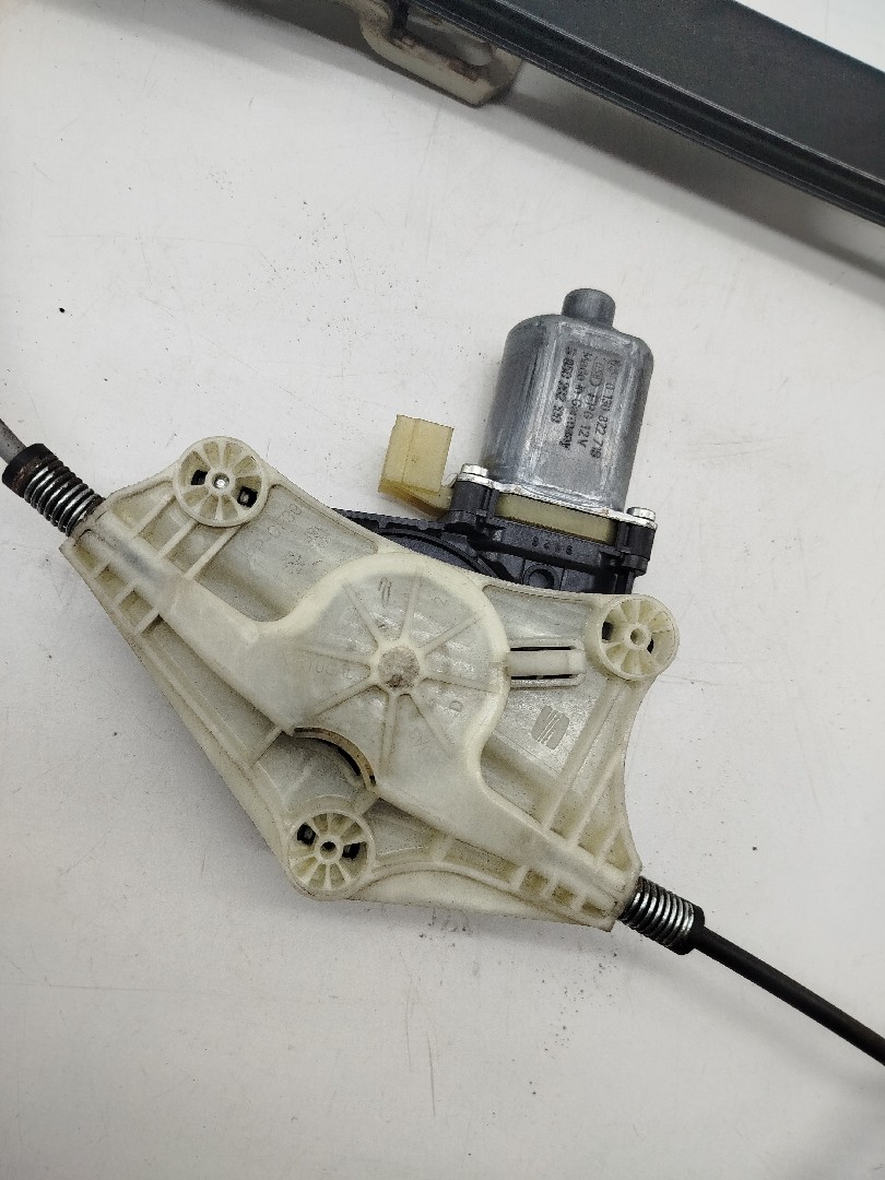 Motor e elevador de vidro frente direito SEAT LEON ST (5F8) | 12 -  Imagem-4