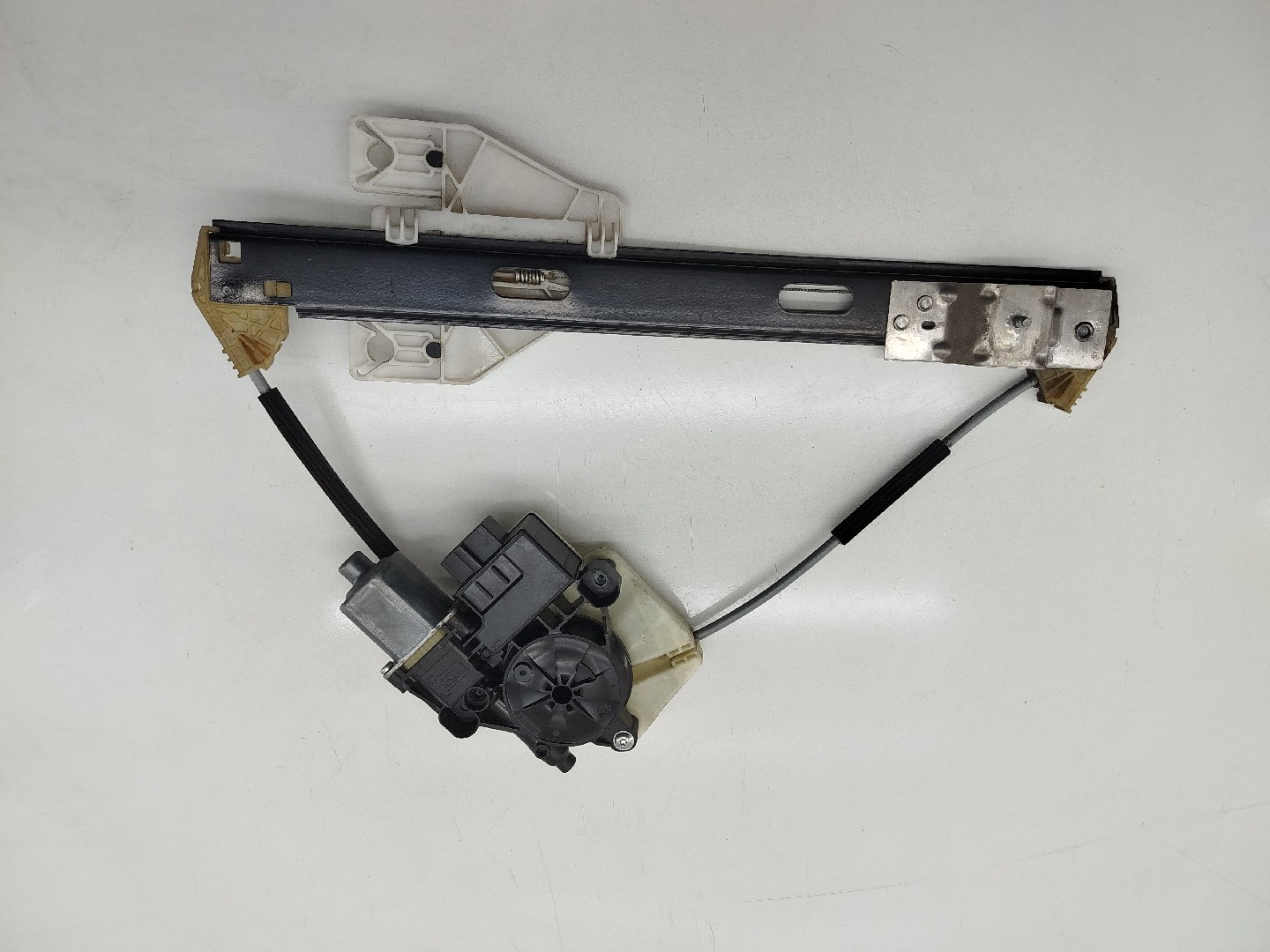 Motor e elevador de vidro trás direito SEAT LEON (5F1) | 12 - 