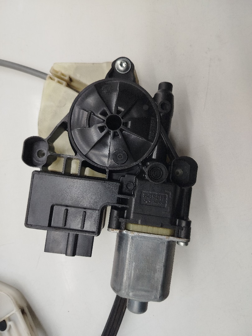 Motor e elevador de vidro trás direito SEAT LEON (5F1) | 12 -  Imagem-3