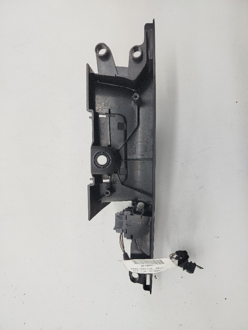 Comutador de vidro traseiro direito SEAT LEON (5F1) | 12 -  Imagem-2