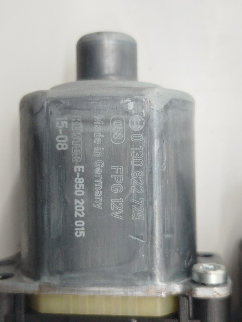 Motor de vidro traseiro esquerdo SEAT LEON ST (5F8) | 12 -  Imagem-2