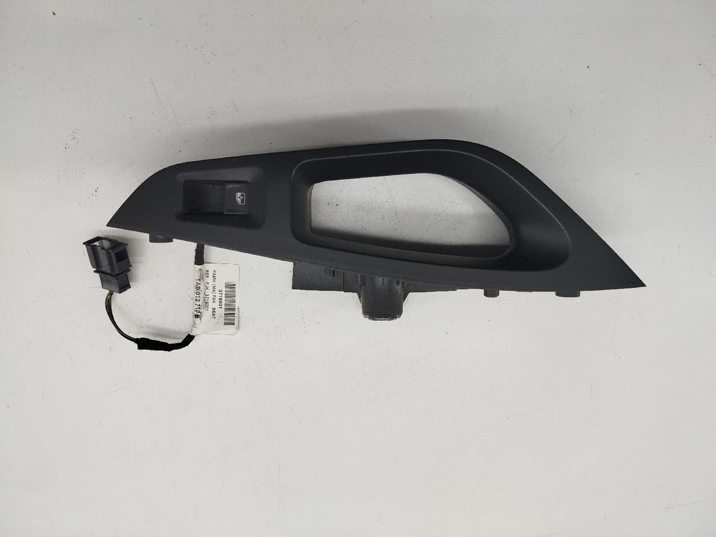 Comutador de vidro traseiro esquerdo SEAT LEON ST (5F8) | 12 - 
