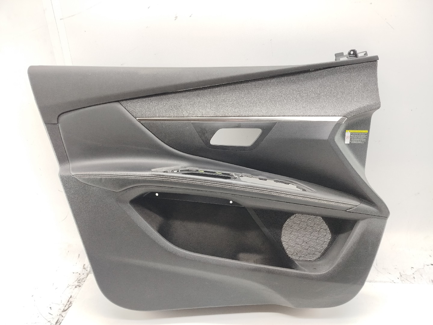 Quartela de porta frente esquerda PEUGEOT 5008 II | 16 - 
